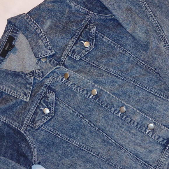 Forever 21 Denim Jacket With Cheetah Print Patch - Picture 3 of 6